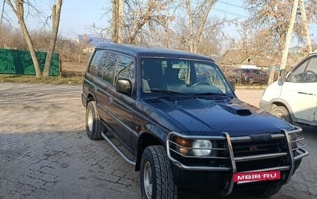 Mitsubishi Pajero III рестайлинг, 1995 год, 500 000 рублей, 2 фотография
