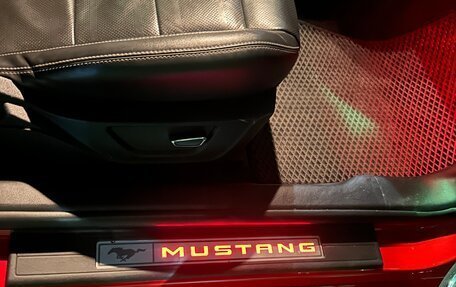 Ford Mustang VI рестайлинг, 2018 год, 3 200 000 рублей, 10 фотография