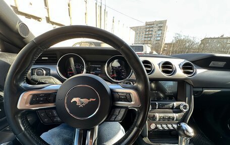 Ford Mustang VI рестайлинг, 2018 год, 3 200 000 рублей, 8 фотография