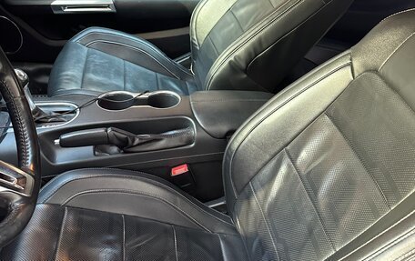 Ford Mustang VI рестайлинг, 2018 год, 3 200 000 рублей, 9 фотография