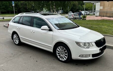 Skoda Superb III рестайлинг, 2011 год, 1 400 000 рублей, 7 фотография