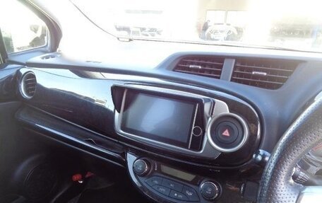 Toyota Vitz, 2014 год, 600 060 рублей, 15 фотография