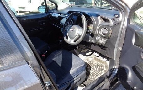 Toyota Vitz, 2014 год, 600 060 рублей, 9 фотография