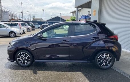 Toyota Yaris, 2023 год, 1 080 060 рублей, 8 фотография