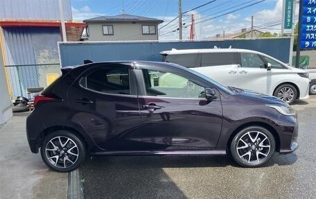 Toyota Yaris, 2023 год, 1 080 060 рублей, 4 фотография