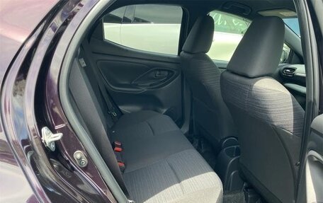 Toyota Yaris, 2023 год, 1 080 060 рублей, 13 фотография