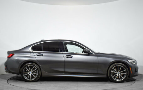 BMW 3 серия, 2019 год, 2 900 000 рублей, 4 фотография