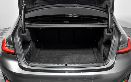 BMW 3 серия, 2019 год, 2 900 000 рублей, 22 фотография