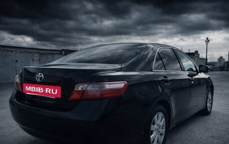 Toyota Camry, 2010 год, 1 350 000 рублей, 2 фотография