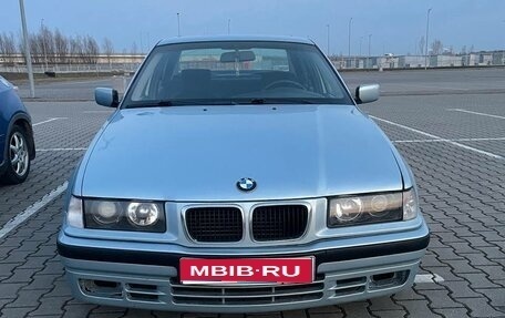 BMW 3 серия, 1991 год, 550 000 рублей, 1 фотография