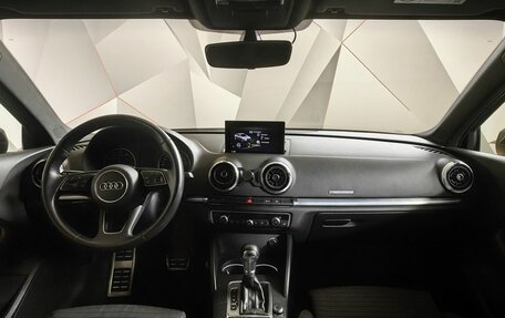 Audi A3, 2018 год, 2 498 000 рублей, 14 фотография