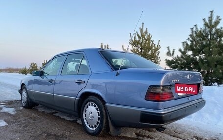 Mercedes-Benz W124, 1985 год, 250 000 рублей, 3 фотография