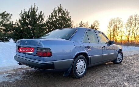 Mercedes-Benz W124, 1985 год, 250 000 рублей, 5 фотография