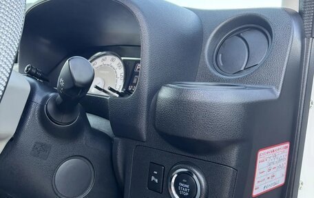 Daihatsu Mira Tocot, 2020 год, 900 000 рублей, 18 фотография