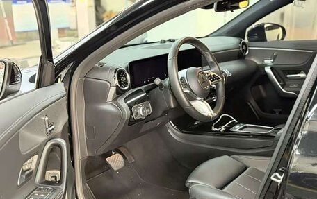 Mercedes-Benz A-Класс, 2023 год, 2 290 000 рублей, 7 фотография