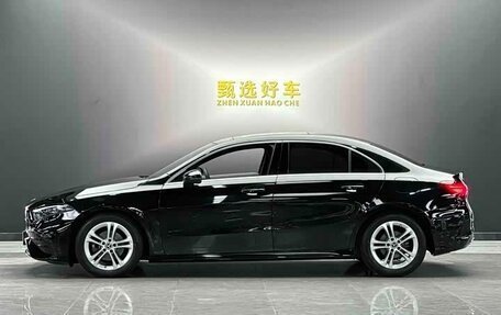 Mercedes-Benz A-Класс, 2023 год, 2 290 000 рублей, 4 фотография