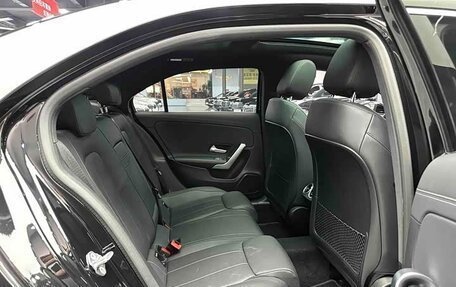 Mercedes-Benz A-Класс, 2023 год, 2 290 000 рублей, 13 фотография