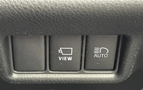 Toyota C-HR I рестайлинг, 2021 год, 1 781 000 рублей, 11 фотография