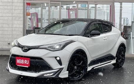 Toyota C-HR I рестайлинг, 2021 год, 1 781 000 рублей, 3 фотография
