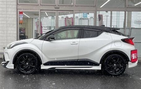 Toyota C-HR I рестайлинг, 2021 год, 1 781 000 рублей, 4 фотография