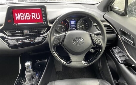 Toyota C-HR I рестайлинг, 2021 год, 1 781 000 рублей, 12 фотография