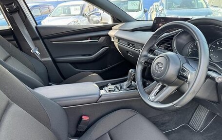 Mazda 3, 2022 год, 1 312 000 рублей, 11 фотография