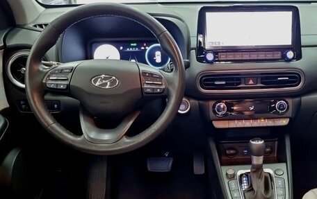 Hyundai Kona I, 2022 год, 1 816 000 рублей, 6 фотография