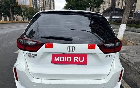 Honda Fit, 2022 год, 1 123 069 рублей, 5 фотография
