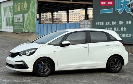 Honda Fit, 2022 год, 1 190 099 рублей, 3 фотография