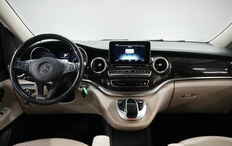 Mercedes-Benz V-Класс, 2014 год, 3 100 000 рублей, 14 фотография