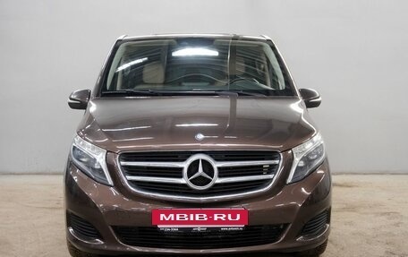 Mercedes-Benz V-Класс, 2014 год, 3 100 000 рублей, 2 фотография