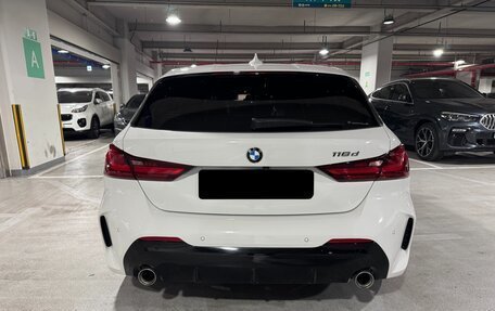 BMW 1 серия, 2022 год, 2 256 000 рублей, 4 фотография