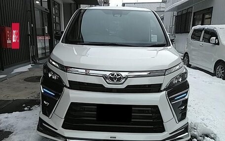 Toyota Voxy III, 2021 год, 1 856 000 рублей, 4 фотография
