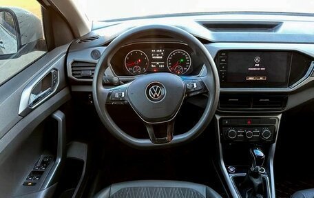 Volkswagen T-Cross I, 2022 год, 1 515 000 рублей, 9 фотография