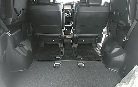 Toyota Voxy III, 2021 год, 1 856 000 рублей, 10 фотография