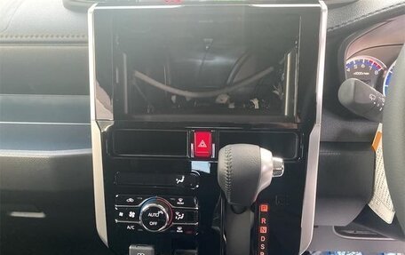 Toyota Roomy I, 2022 год, 963 000 рублей, 11 фотография