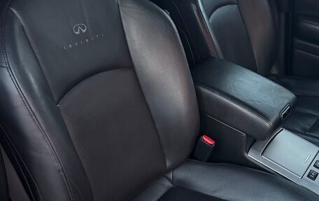 Infiniti FX I, 2007 год, 750 000 рублей, 18 фотография