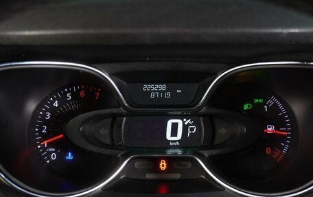 Renault Kaptur I рестайлинг, 2017 год, 1 309 000 рублей, 23 фотография