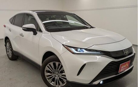 Toyota Harrier, 2024 год, 4 260 007 рублей, 3 фотография