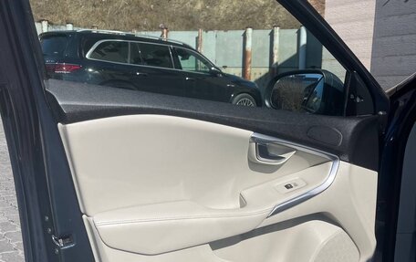 Volvo V40 II рестайлинг, 2019 год, 1 520 000 рублей, 11 фотография