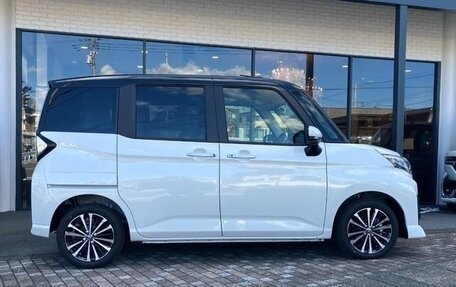 Toyota Roomy I, 2023 год, 925 000 рублей, 7 фотография