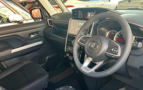 Toyota Roomy I, 2023 год, 925 000 рублей, 18 фотография