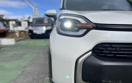 Toyota Sienta, 2023 год, 1 290 000 рублей, 5 фотография