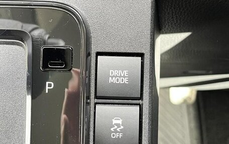 Toyota Sienta, 2023 год, 1 290 000 рублей, 22 фотография