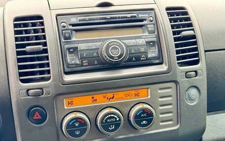 Nissan Navara (Frontier), 2007 год, 980 000 рублей, 15 фотография