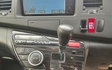 Toyota ISis I, 2012 год, 1 400 000 рублей, 5 фотография