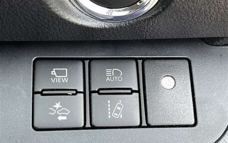 Toyota Sienta II, 2022 год, 1 146 000 рублей, 7 фотография