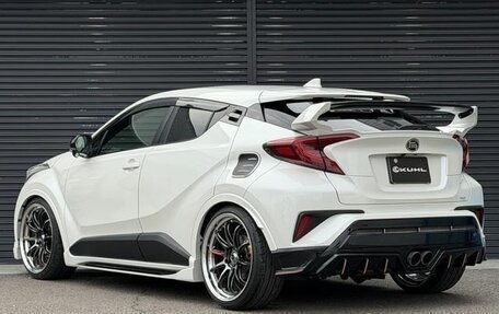 Toyota C-HR I рестайлинг, 2019 год, 1 440 000 рублей, 11 фотография