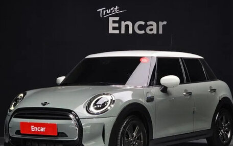 MINI Hatch, 2021 год, 1 900 000 рублей, 1 фотография