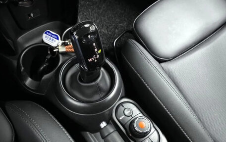 MINI Hatch, 2021 год, 1 900 000 рублей, 5 фотография